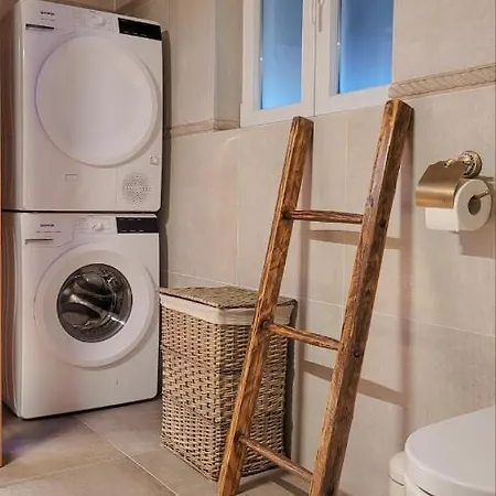 Alara - Charming With Heated Swimming Pool Villa Milohnici